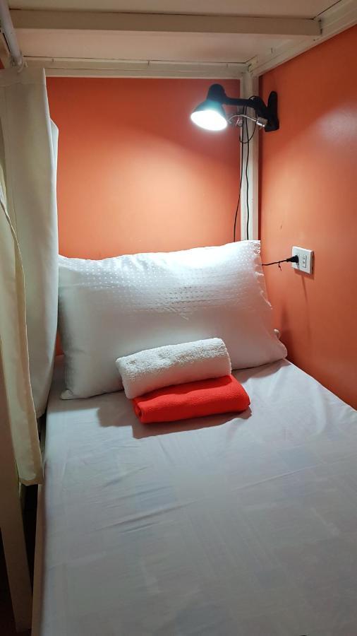 Crossroads Hostel Manila Mandaluyong Luaran gambar