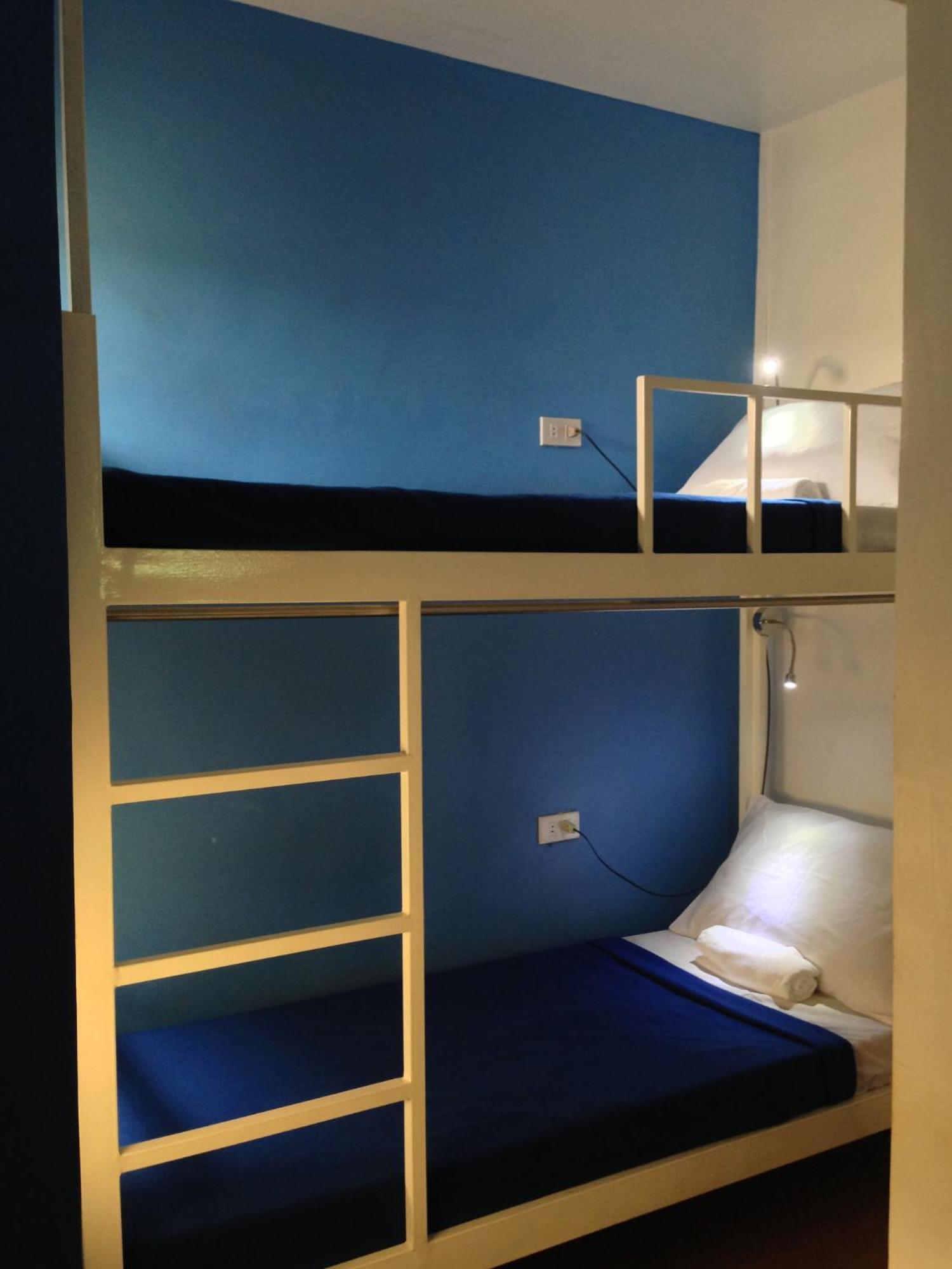 Crossroads Hostel Manila Mandaluyong Bilik gambar