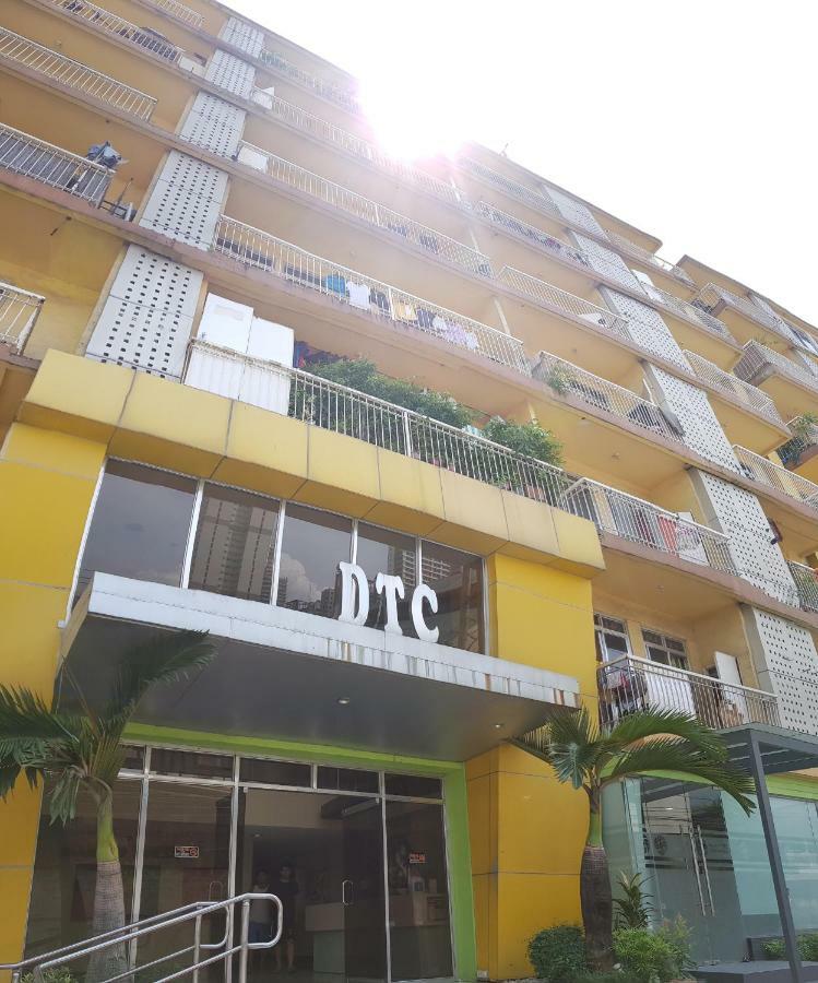 Crossroads Hostel Manila Mandaluyong Luaran gambar